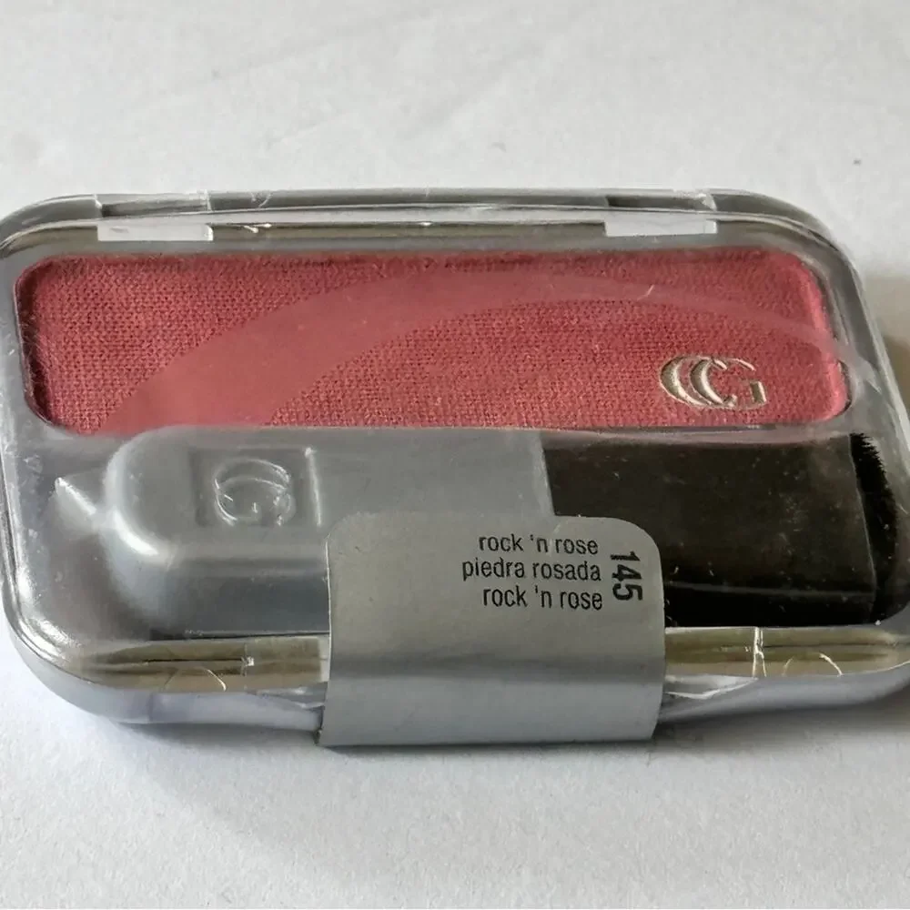 CoverGirl Makeup Beauty Rock n Rose Eyeshadow NWT